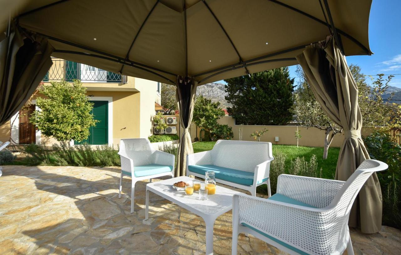 Villa Mater - Luxuriously Equipped Villa With A 15M Long Swimming Pool Zrnovnica Экстерьер фото