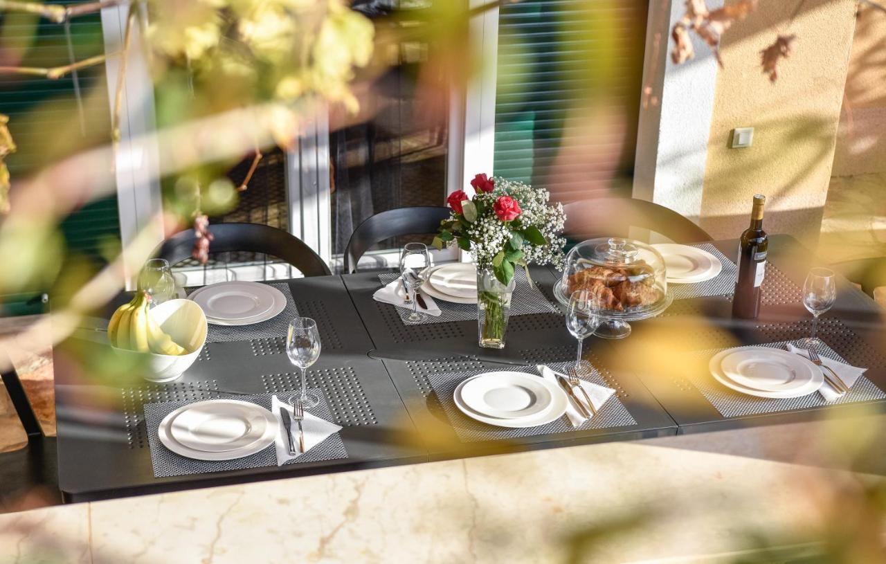 Villa Mater - Luxuriously Equipped Villa With A 15M Long Swimming Pool Zrnovnica Экстерьер фото